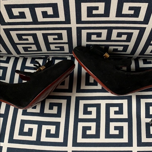 Black Suede Gucci Mischa Tassel Pumps - Picture 4 of 6